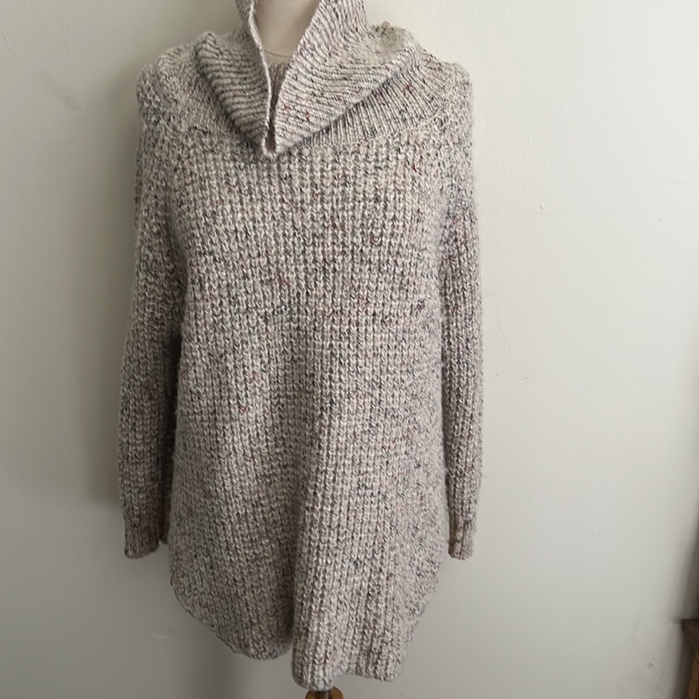 Unique Free People sweater!